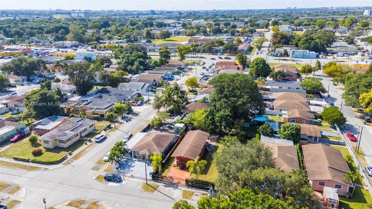 Active With Contract: $375,000 (4 beds, 2 baths, 1158 Square Feet)