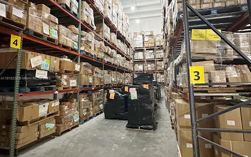 待售: $2,590,000 (0 贝兹, 0 浴室, 0 平方英尺)