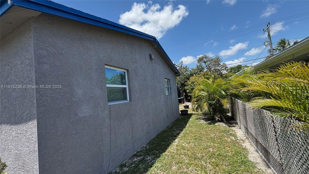 Activo con contrato: $200,000 (2 camas, 1 baños, 800 Pies cuadrados)