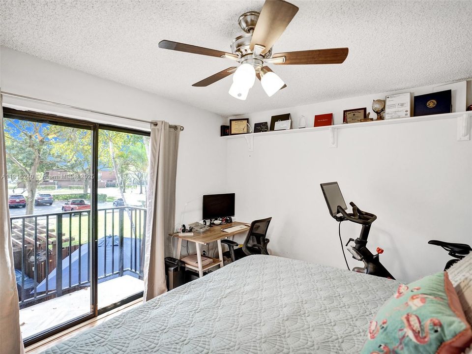 For Sale: $449,000 (3 beds, 2 baths, 1654 Square Feet)