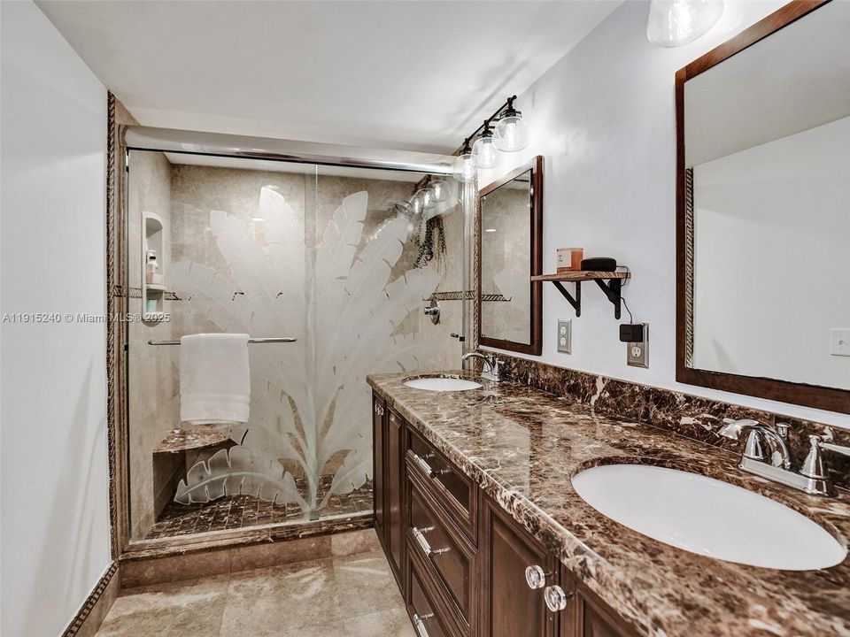 For Sale: $449,000 (3 beds, 2 baths, 1654 Square Feet)