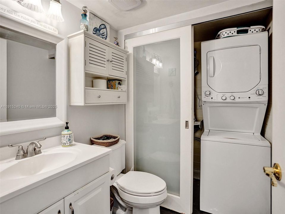 For Sale: $449,000 (3 beds, 2 baths, 1654 Square Feet)