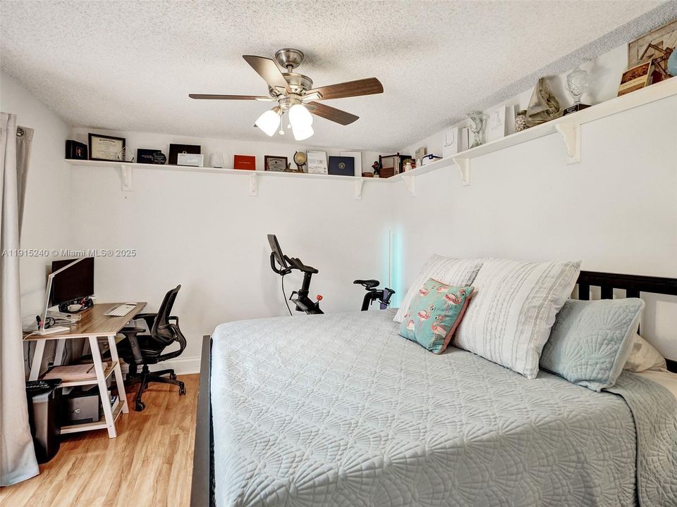 For Sale: $449,000 (3 beds, 2 baths, 1654 Square Feet)