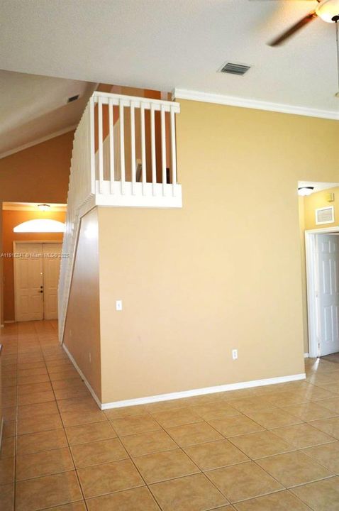 For Rent: $3,500 (4 beds, 2 baths, 2326 Square Feet)