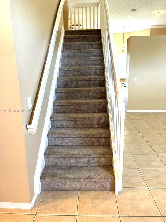 For Rent: $3,500 (4 beds, 2 baths, 2326 Square Feet)