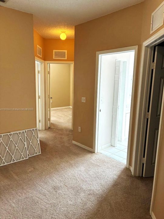 For Rent: $3,500 (4 beds, 2 baths, 2326 Square Feet)