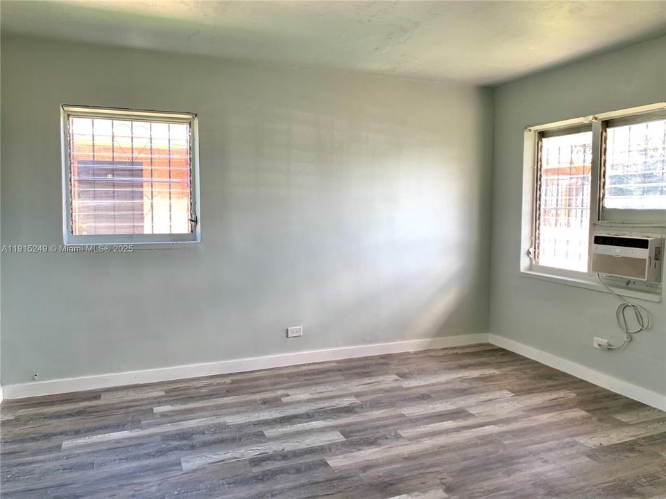 For Rent: $1,295 (1 beds, 1 baths, 0 Square Feet)