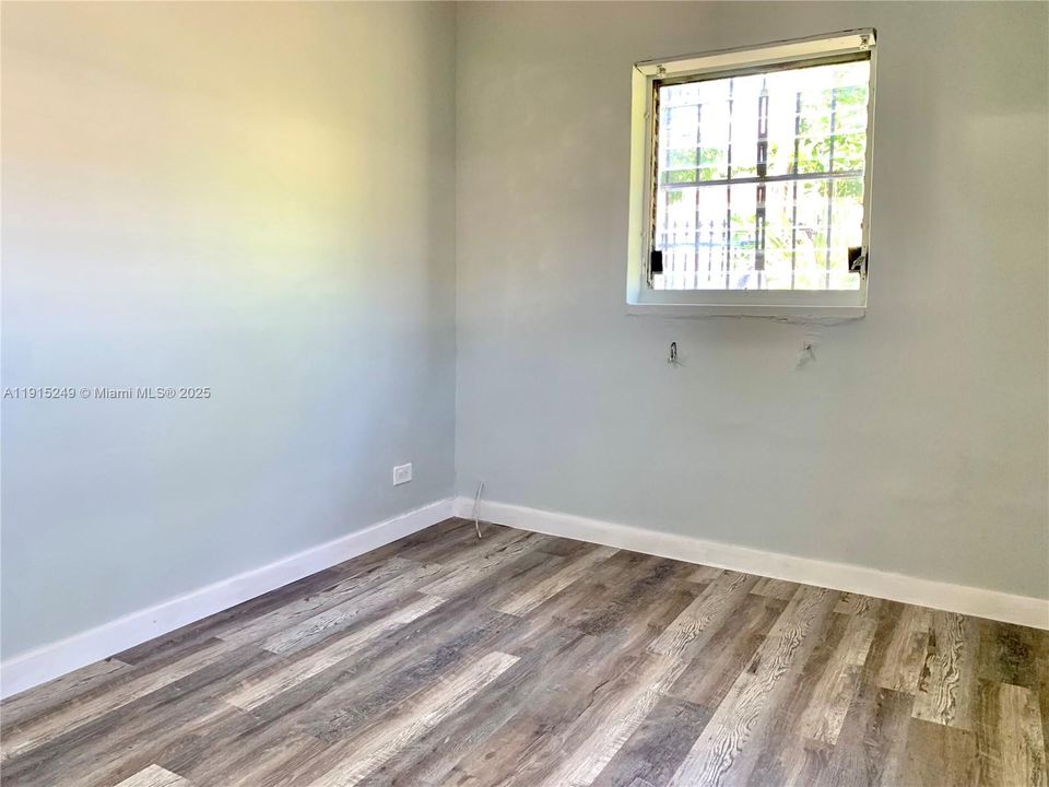 For Rent: $1,295 (1 beds, 1 baths, 0 Square Feet)