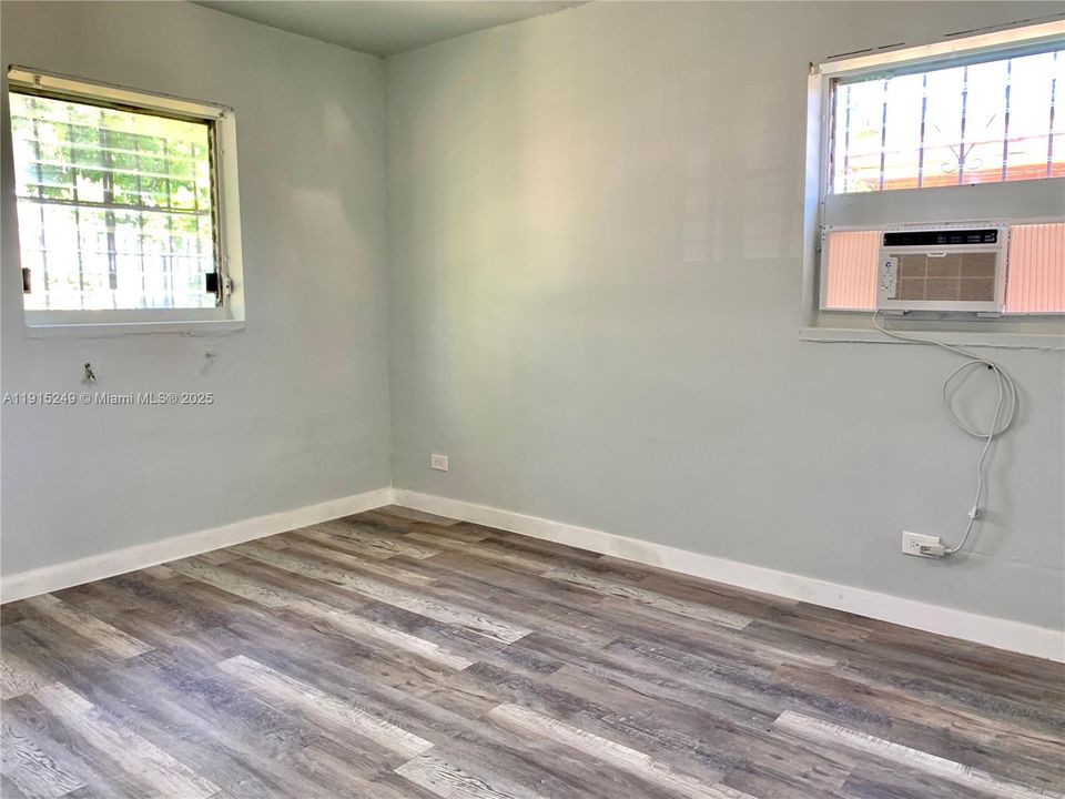 For Rent: $1,295 (1 beds, 1 baths, 0 Square Feet)