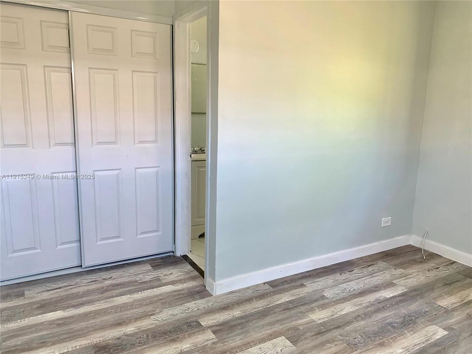 For Rent: $1,295 (1 beds, 1 baths, 0 Square Feet)