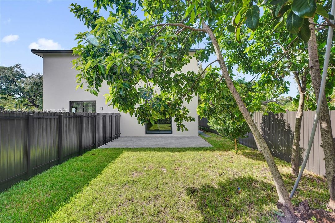 For Rent: $4,800 (4 beds, 3 baths, 1845 Square Feet)