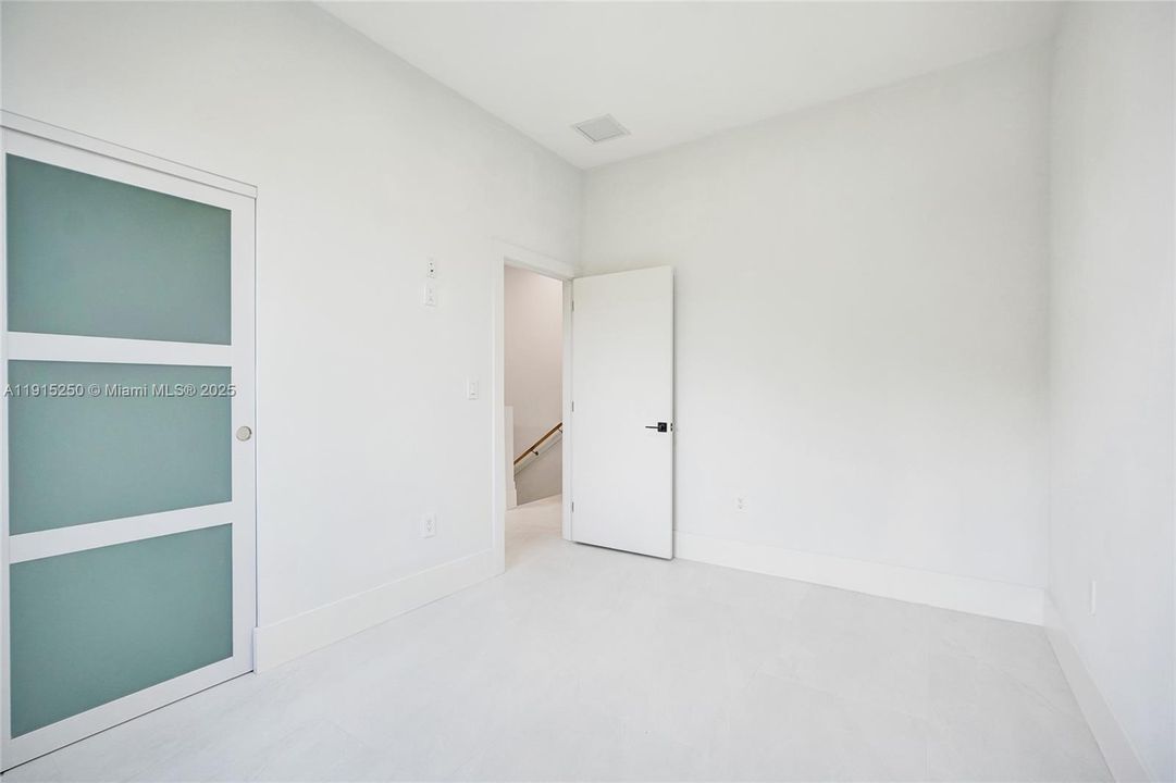 For Rent: $4,800 (4 beds, 3 baths, 1845 Square Feet)