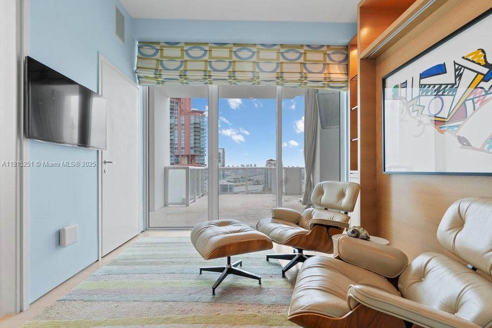 待售: $9,995,000 (3 贝兹, 3 浴室, 2306 平方英尺)