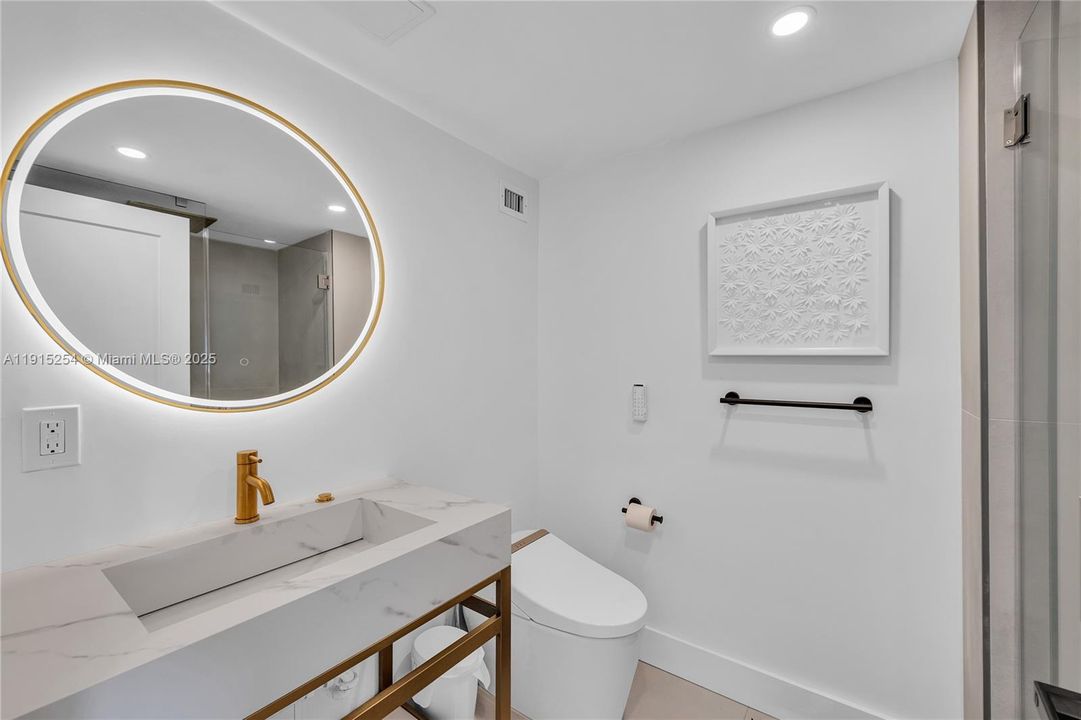 En Venta: $1,725,000 (2 camas, 2 baños, 2115 Pies cuadrados)