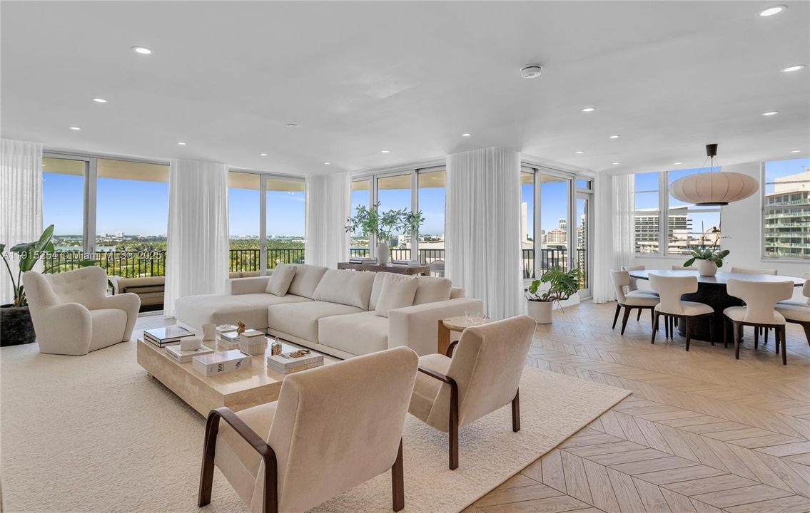 En Venta: $1,725,000 (2 camas, 2 baños, 2115 Pies cuadrados)