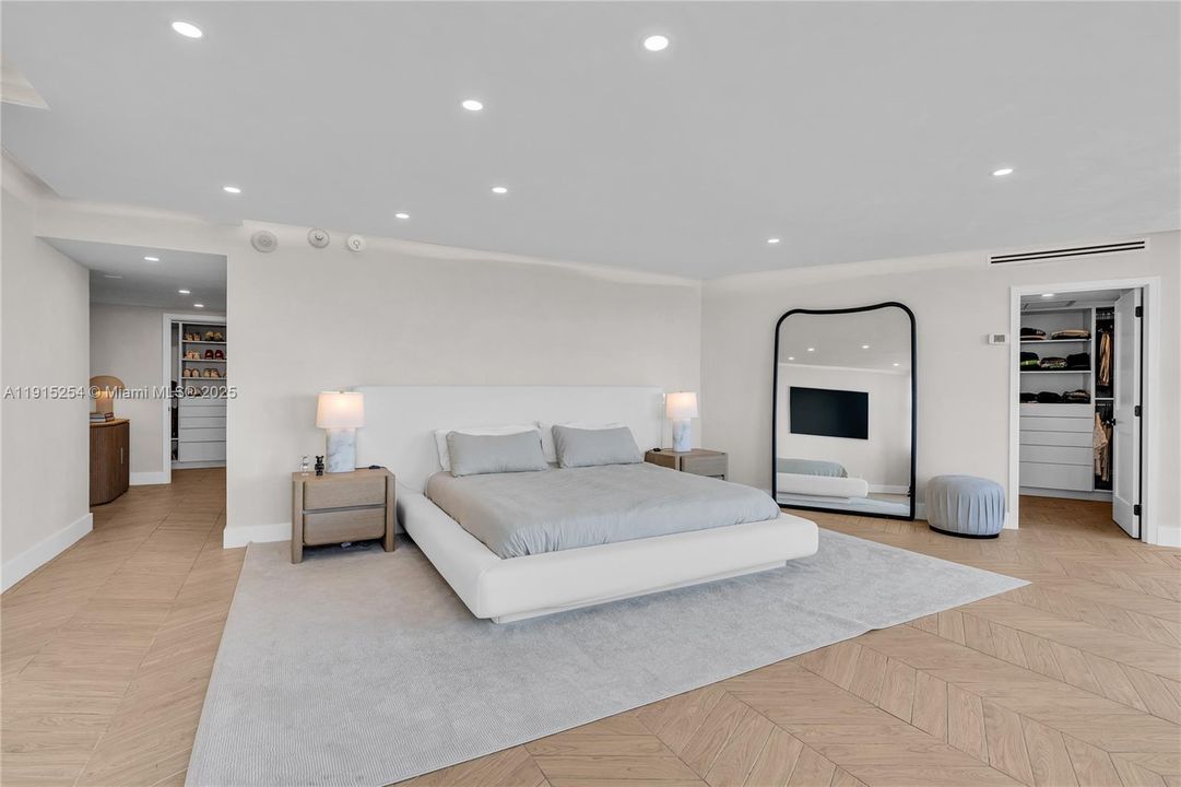 En Venta: $1,725,000 (2 camas, 2 baños, 2115 Pies cuadrados)