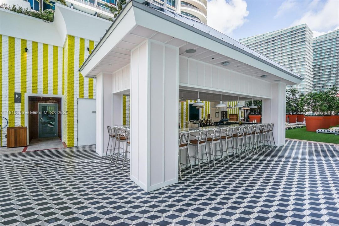 待售: $535,000 (1 贝兹, 1 浴室, 649 平方英尺)