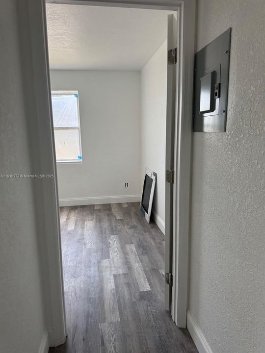 В аренду: $1,300 (2 спален, 1 ванн, 0 Квадратных фут)