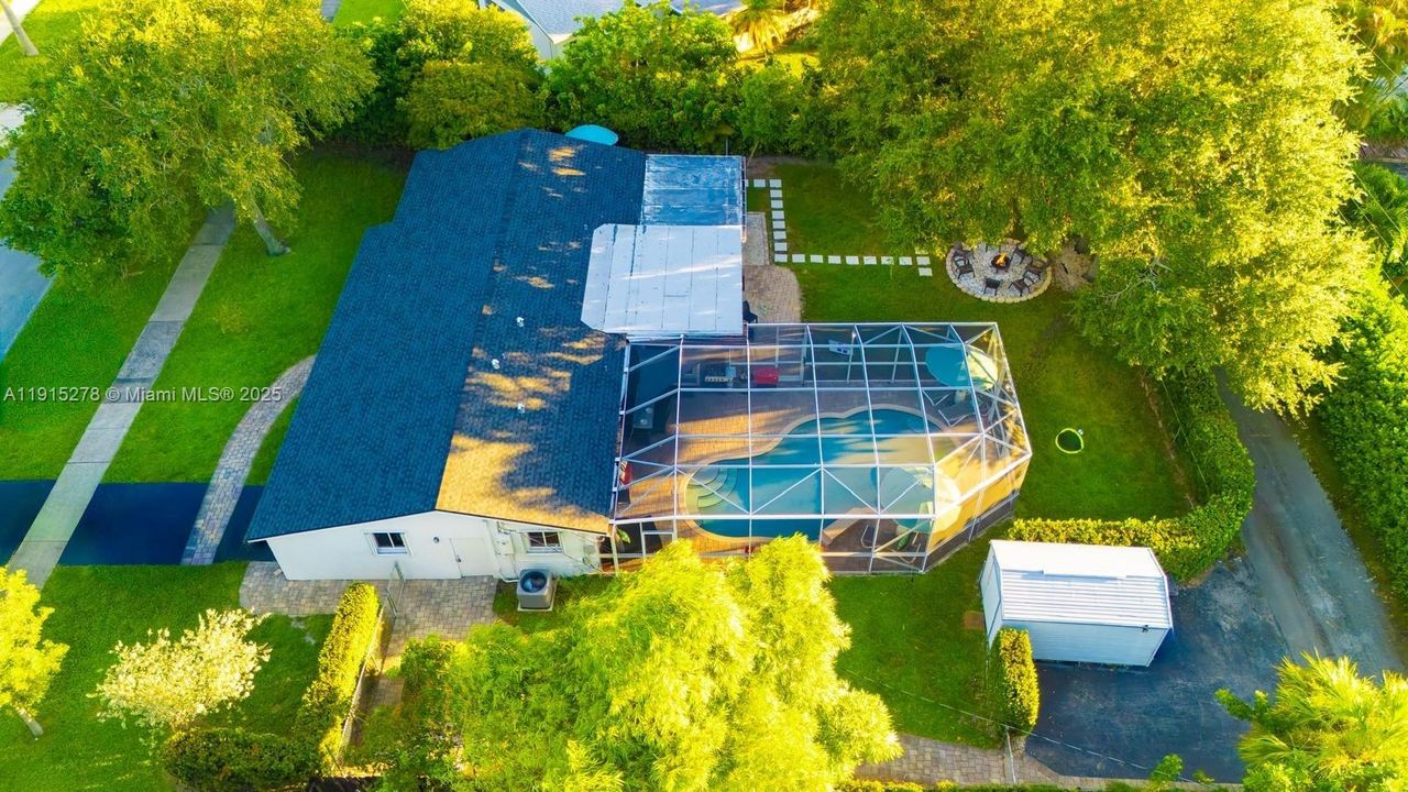 For Rent: $7,000 (3 beds, 2 baths, 1608 Square Feet)