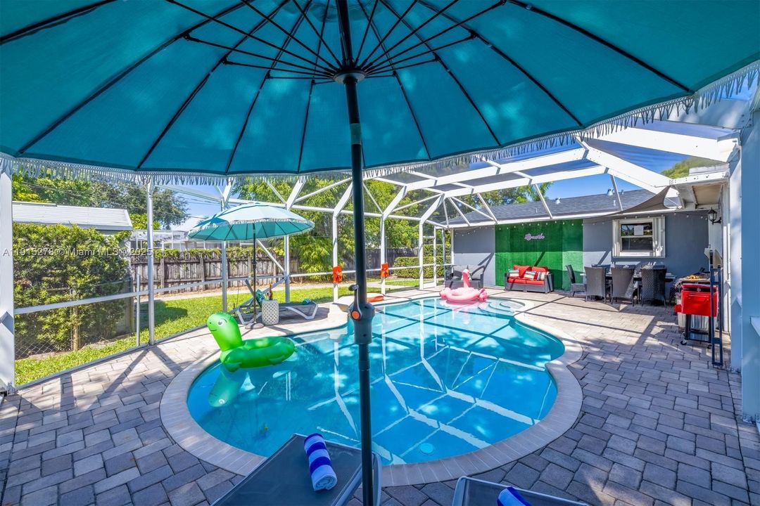 For Rent: $7,000 (3 beds, 2 baths, 1608 Square Feet)