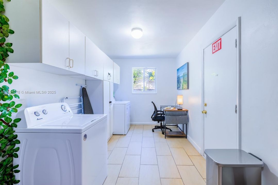 For Rent: $7,000 (3 beds, 2 baths, 1608 Square Feet)