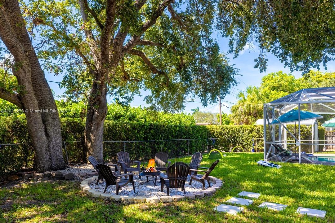 For Rent: $7,000 (3 beds, 2 baths, 1608 Square Feet)