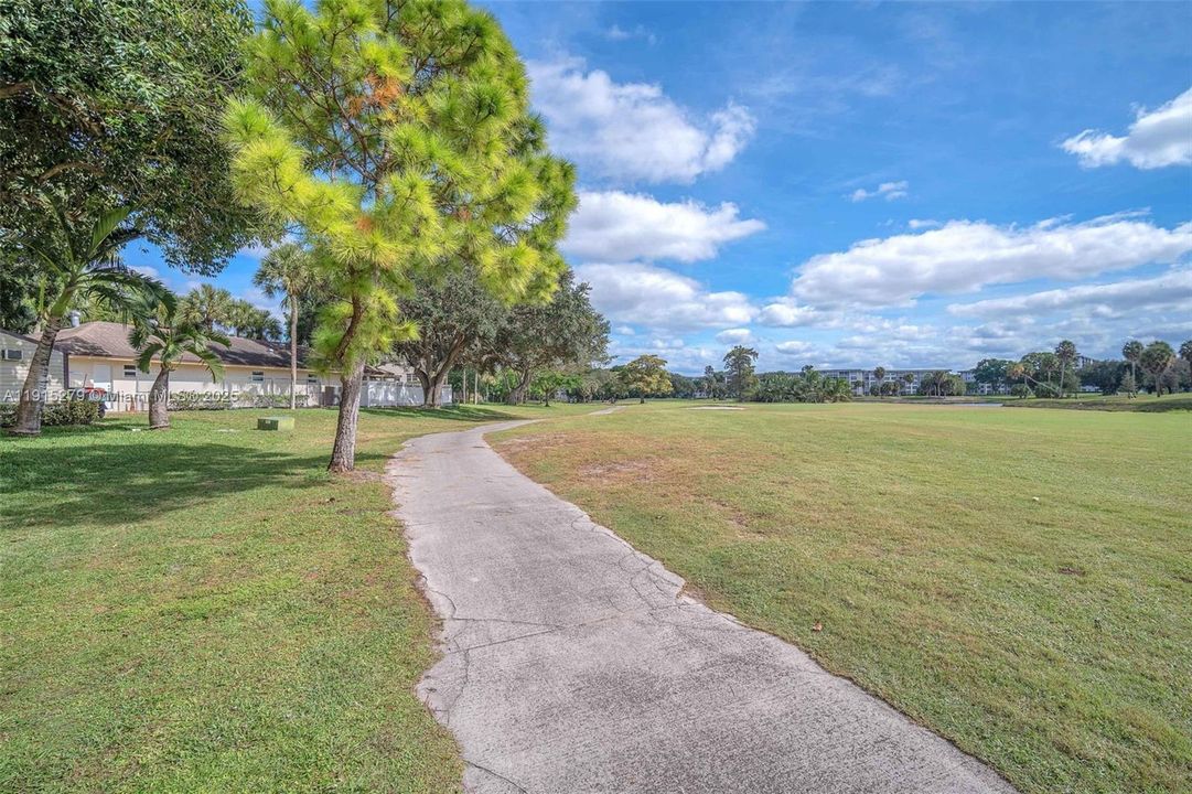 For Rent: $4,500 (3 beds, 2 baths, 1716 Square Feet)