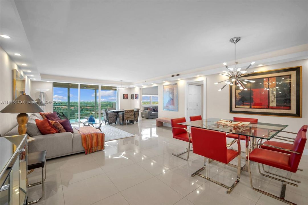 For Rent: $4,500 (3 beds, 2 baths, 1716 Square Feet)