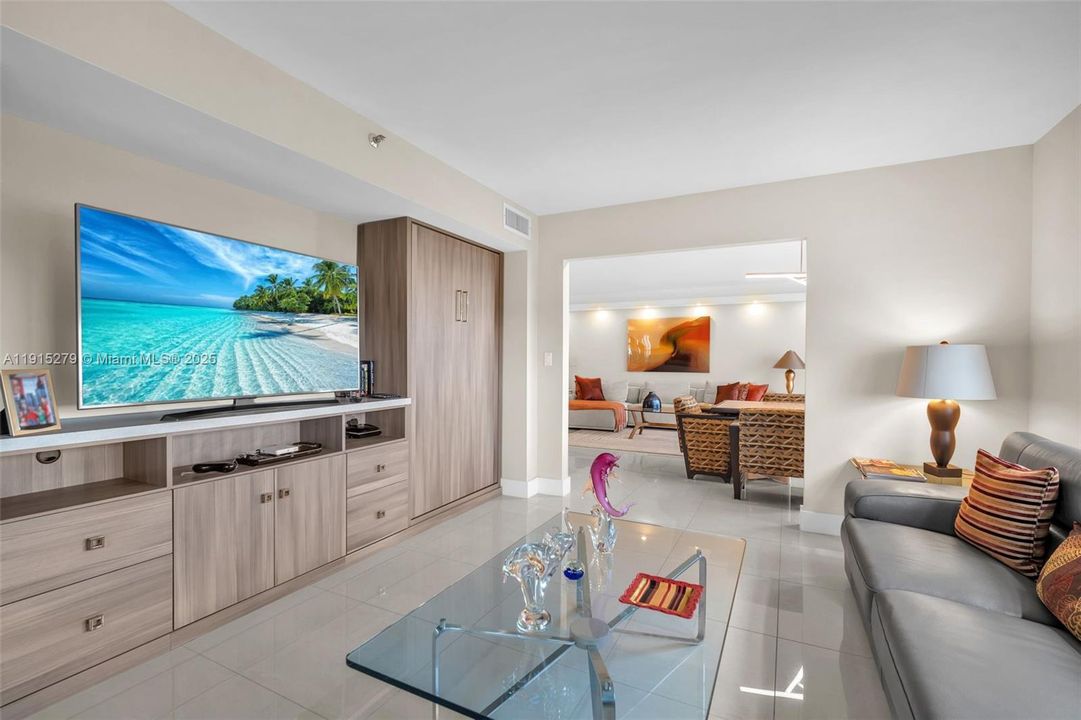 For Rent: $4,500 (3 beds, 2 baths, 1716 Square Feet)