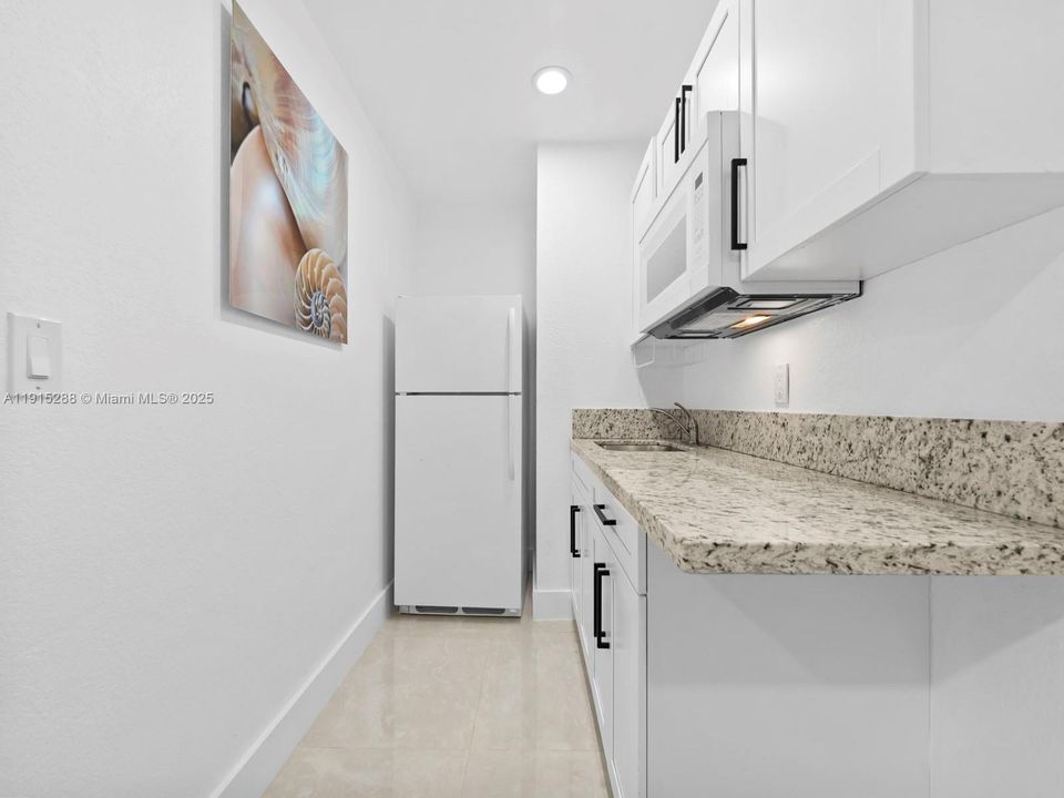 For Rent: $1,500 (1 beds, 1 baths, 1319 Square Feet)