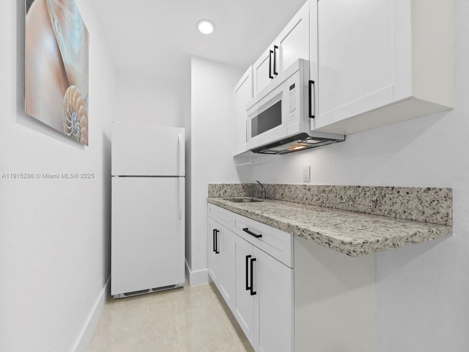 For Rent: $1,500 (1 beds, 1 baths, 1319 Square Feet)