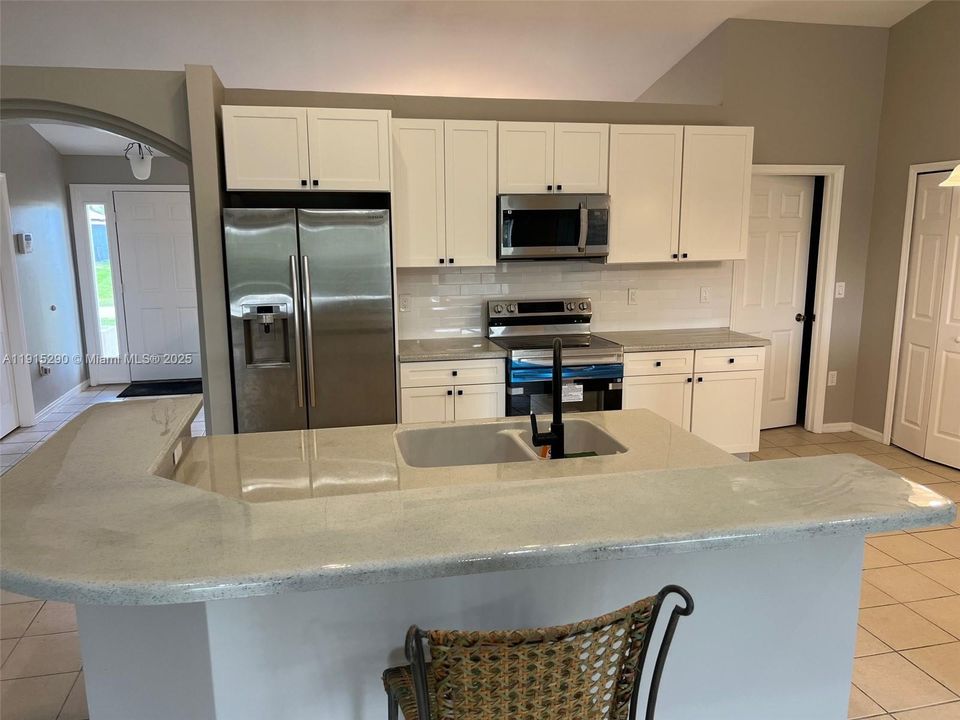 For Sale: $339,000 (4 beds, 2 baths, 1993 Square Feet)