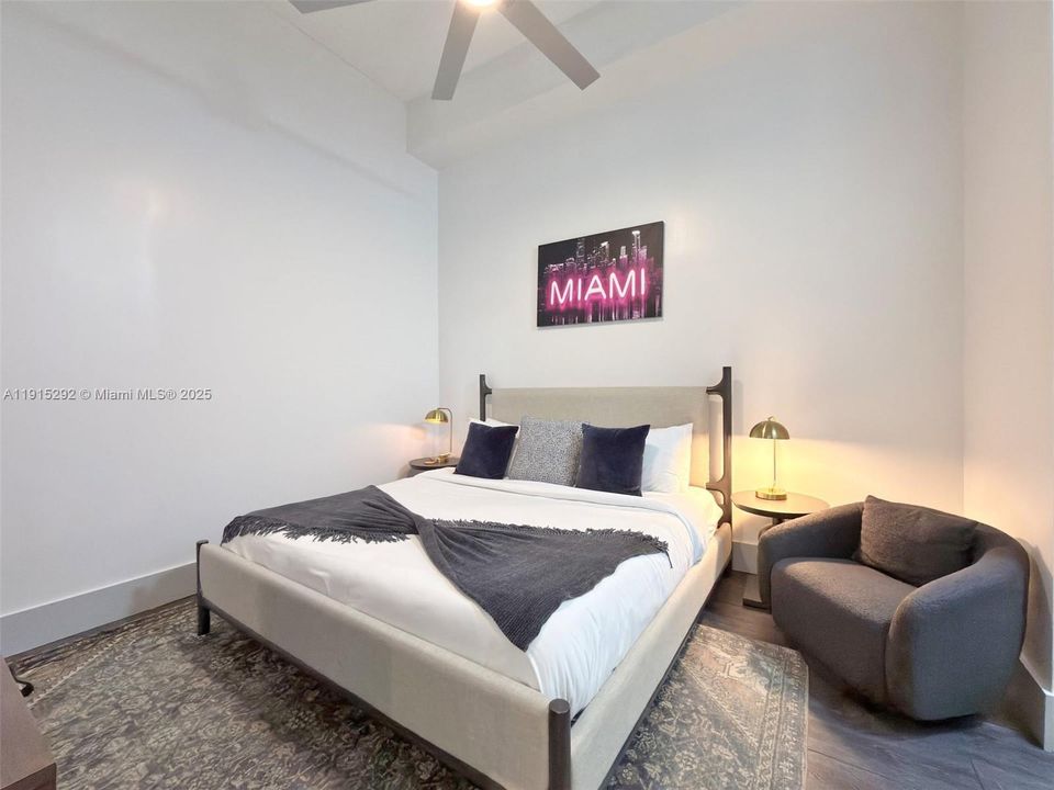 For Sale: $630,000 (2 beds, 1 baths, 1072 Square Feet)