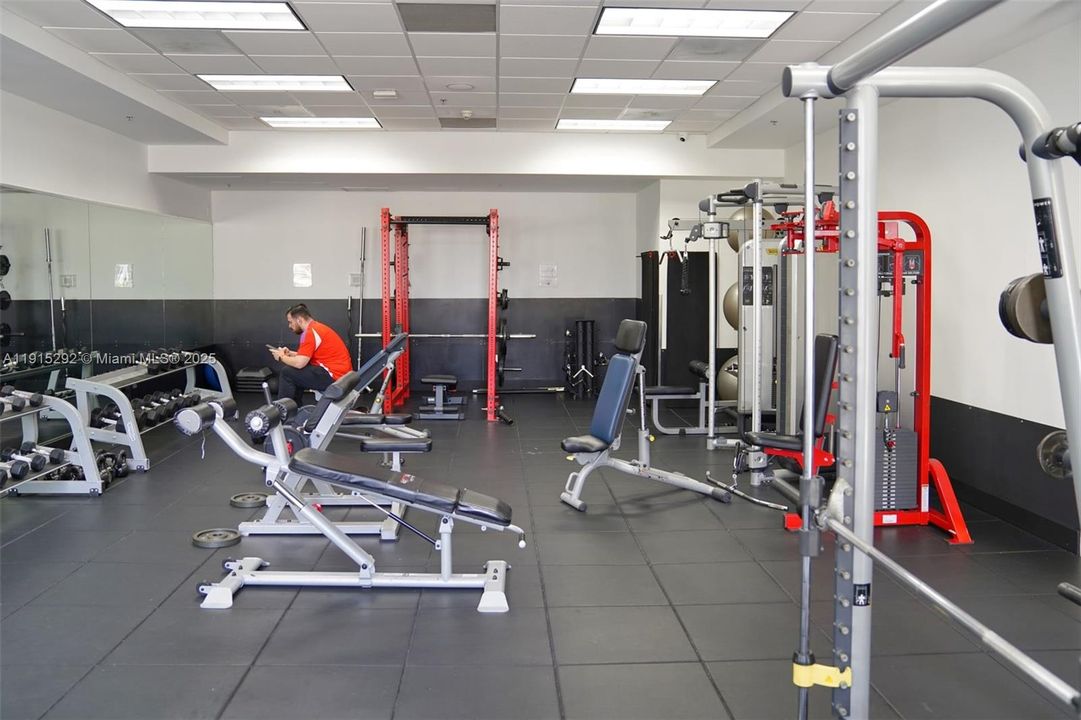 For Sale: $630,000 (2 beds, 1 baths, 1072 Square Feet)