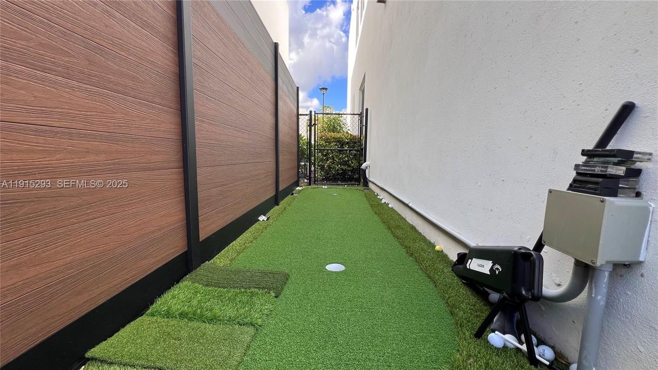 For Rent: $7,500 (4 beds, 5 baths, 3000 Square Feet)