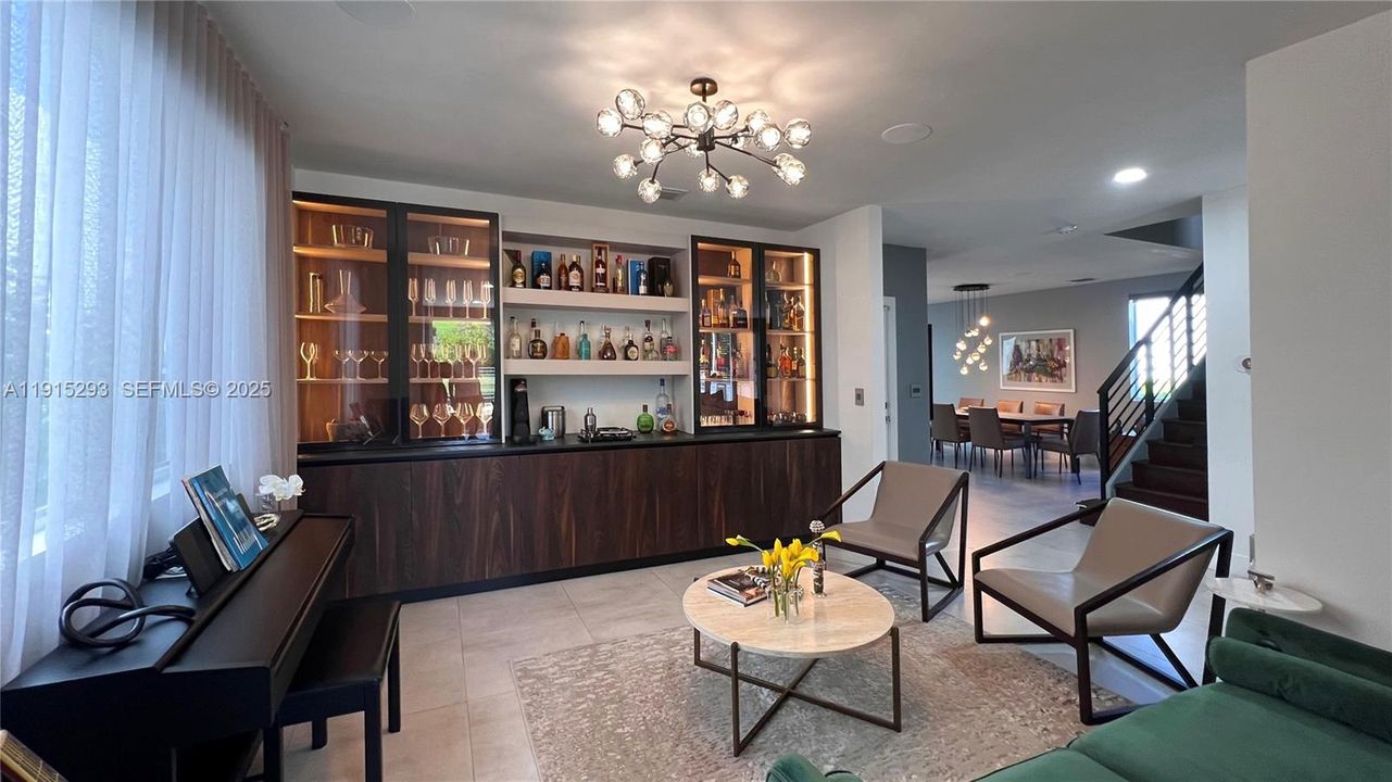 For Rent: $7,500 (4 beds, 5 baths, 3000 Square Feet)