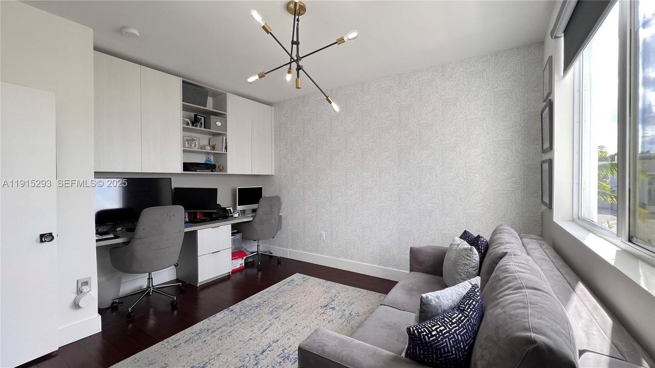 For Rent: $7,500 (4 beds, 5 baths, 3000 Square Feet)