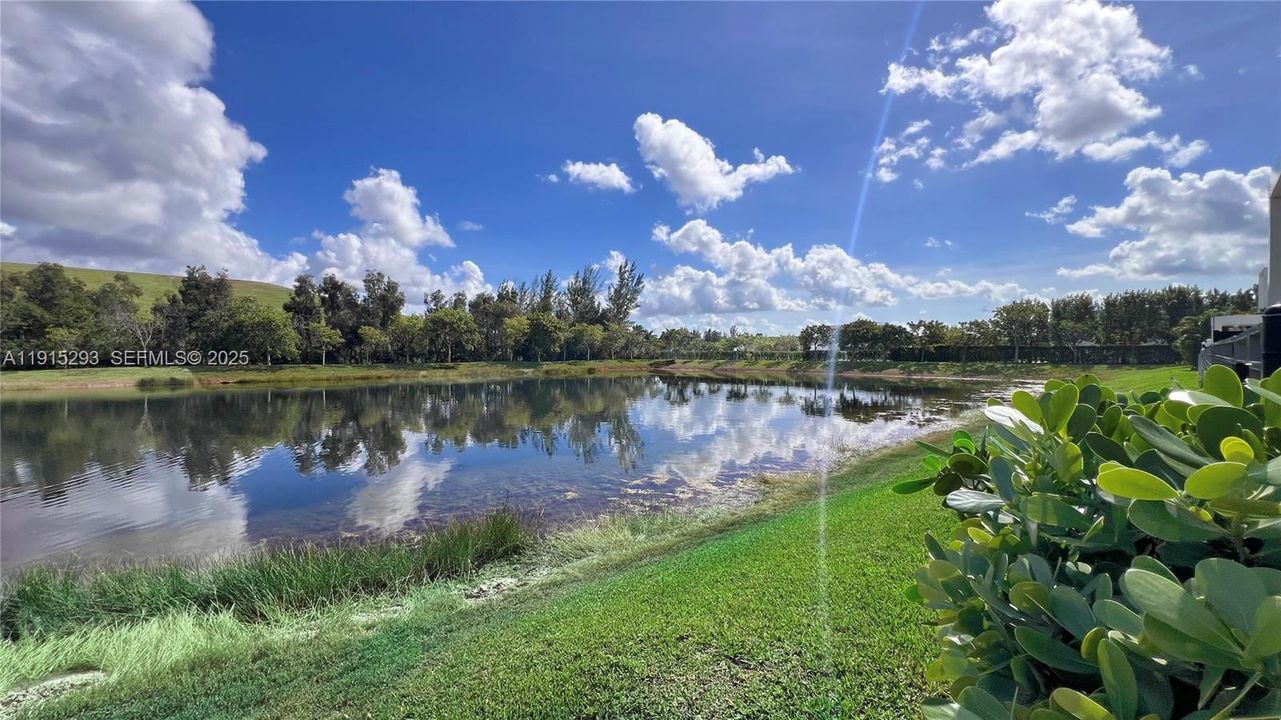 For Rent: $7,500 (4 beds, 5 baths, 3000 Square Feet)