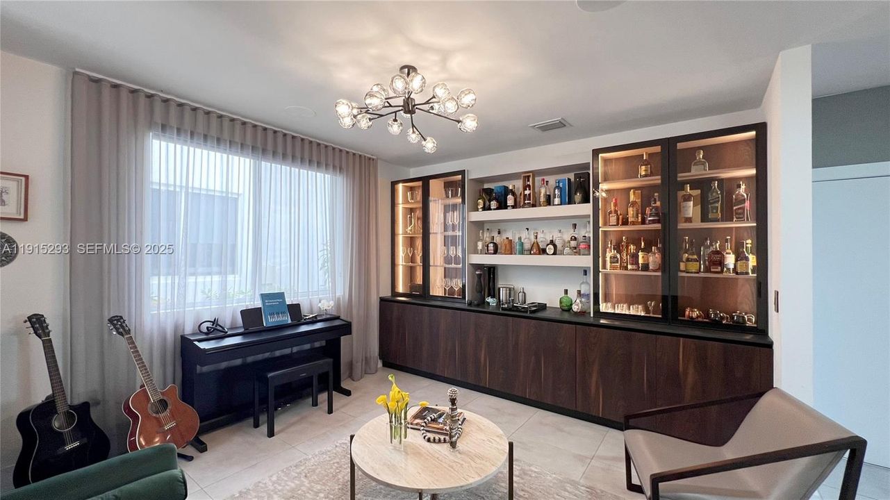 For Rent: $7,500 (4 beds, 5 baths, 3000 Square Feet)