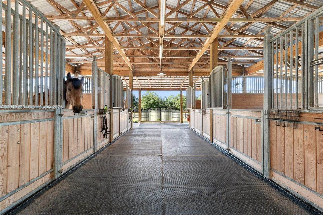 En Venta: $1,999,000 (2 camas, 2 baños, 0 Pies cuadrados)