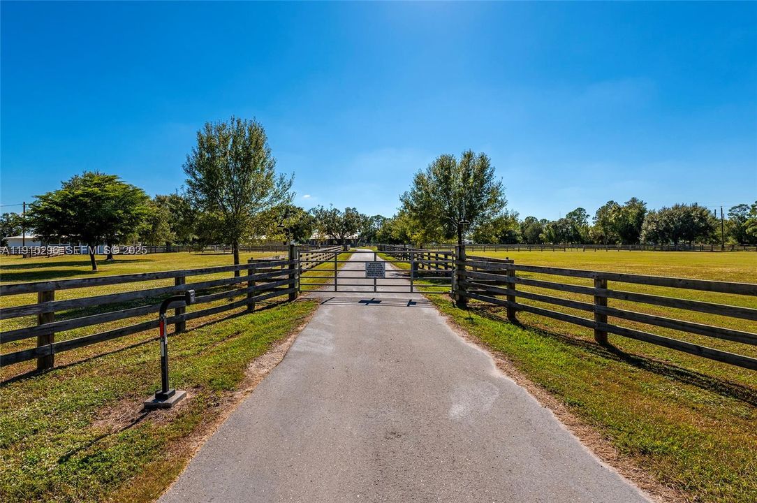 En Venta: $1,999,000 (2 camas, 2 baños, 0 Pies cuadrados)