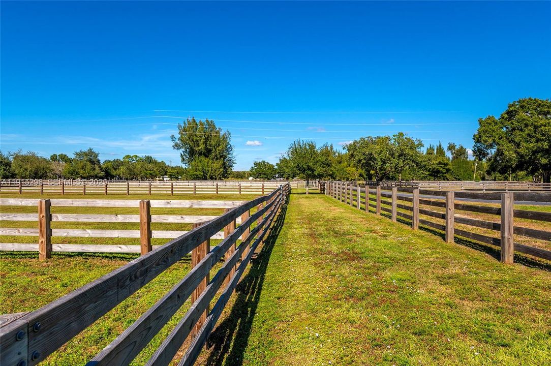 En Venta: $1,999,000 (2 camas, 2 baños, 0 Pies cuadrados)