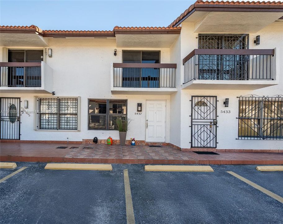 En Venta: $315,000 (2 camas, 2 baños, 1032 Pies cuadrados)