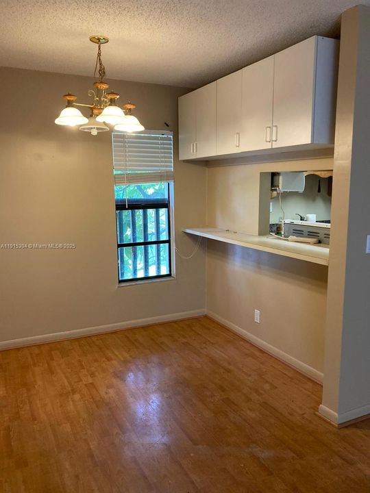 For Sale: $210,000 (2 beds, 2 baths, 800 Square Feet)