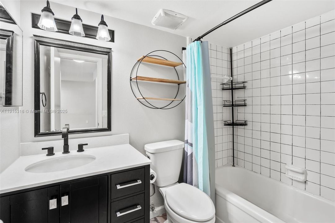 En Venta: $225,000 (1 camas, 1 baños, 663 Pies cuadrados)