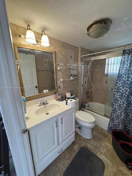 En Venta: $240,000 (2 camas, 1 baños, 890 Pies cuadrados)