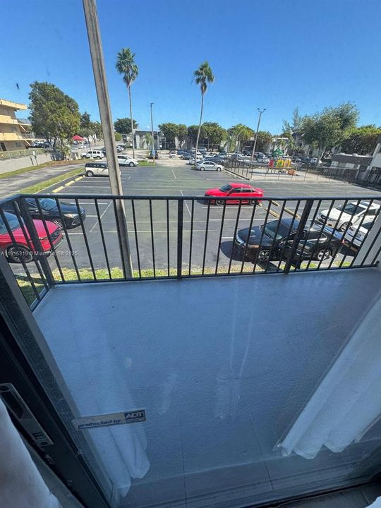 En Venta: $240,000 (2 camas, 1 baños, 890 Pies cuadrados)