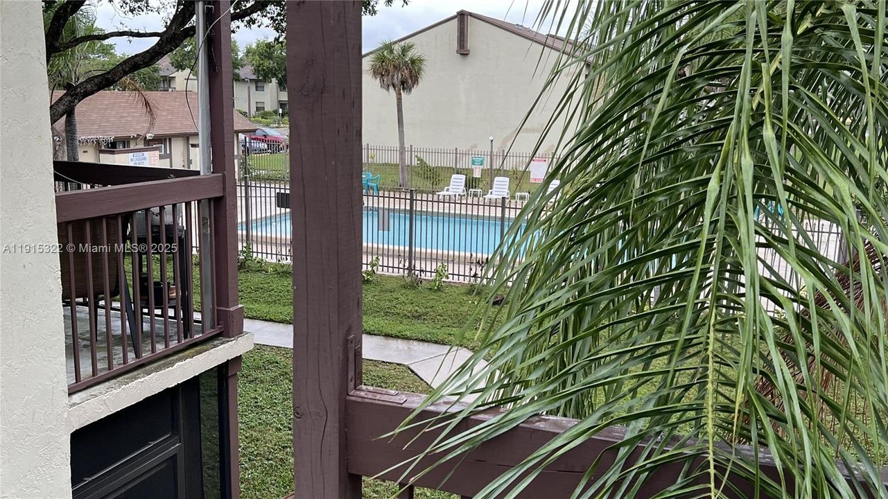 На продажу: $197,500 (2 спален, 2 ванн, 816 Квадратных фут)