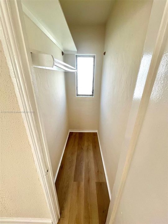 For Rent: $1,525 (1 beds, 1 baths, 600 Square Feet)