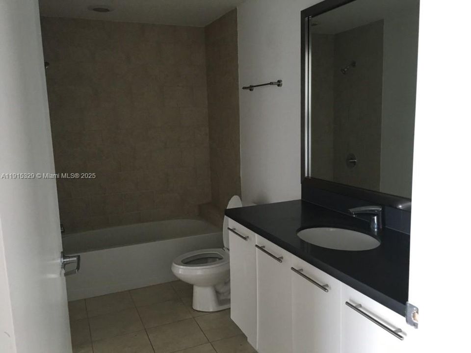 For Rent: $3,700 (2 beds, 2 baths, 1079 Square Feet)